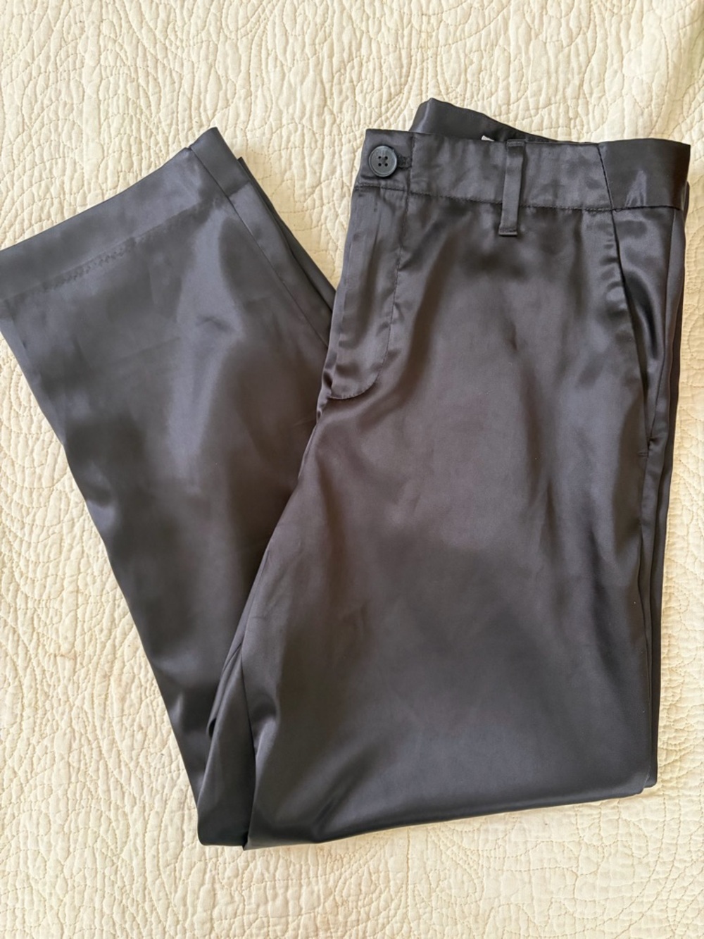 Gap Women’s Girlfriend Mid Rise Crop Satin Pants